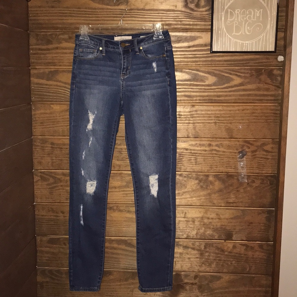 Calvin Klein - Size 4 x 30